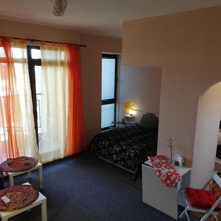 Студио Маргрете Burgas Bagian luar foto